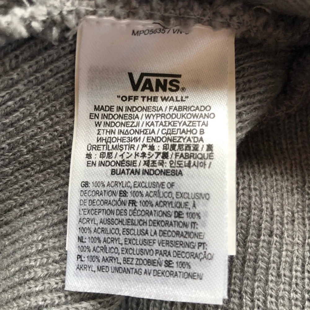 Vans Off The Wall Gray Knitted Heather Cuff Milford Patch Beanie Hat Unisex OSFM